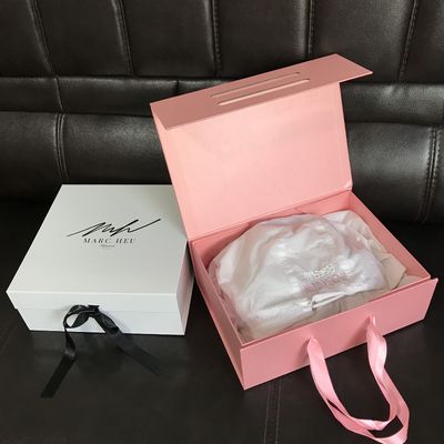 Contenitore di regalo pieghevole di PMS magnetico di piegatura CMYK di compleanno con il nastro