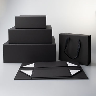 157gsm Art Paper Black Gift Box con l'imballaggio magnetico rigido pieghevole del coperchio