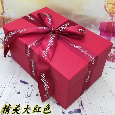 Il Natale colpisce con forza il cartone ondulato magenta dei contenitori di imballaggio del regalo di CMYK