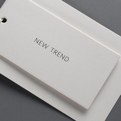 Logo di carta duplex bianco del cliente di Matte Varnishing Garment Swing Tags